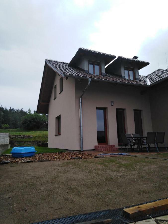 Rodinne Ubytovani Krauskopfovi 伏尔塔瓦河畔利普诺 外观 照片